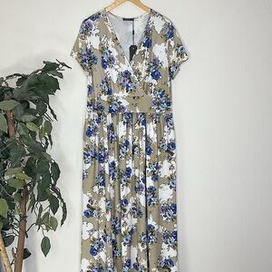 NWT PLUS Ouges Floral Dress